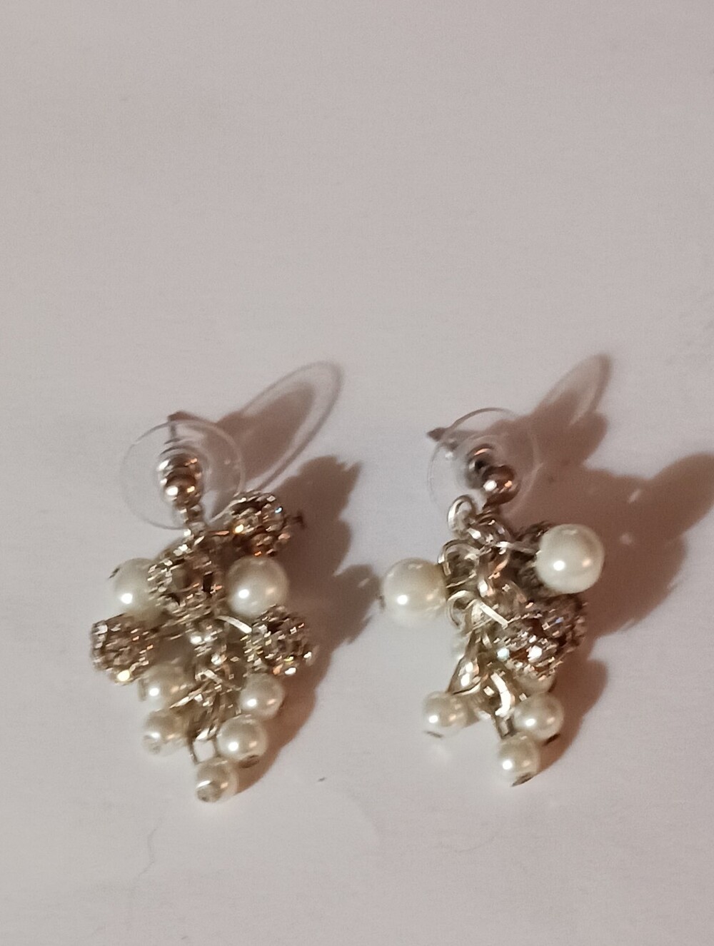 NWT Kim Rogers Pearl And Rhinestone Earrings, Dangle With Hygienic Backs